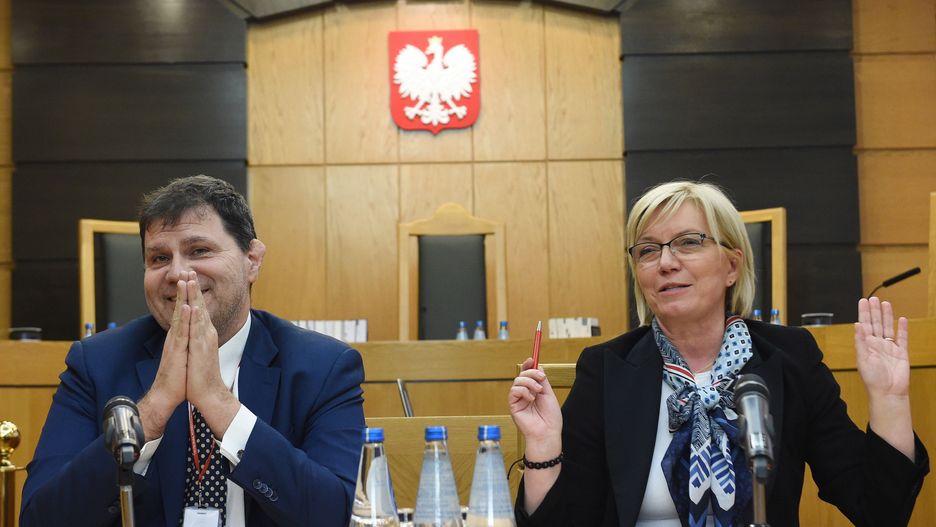 Sędzia-dubler Mariusz Muszyński i prezes TK Julia Przyłębska.