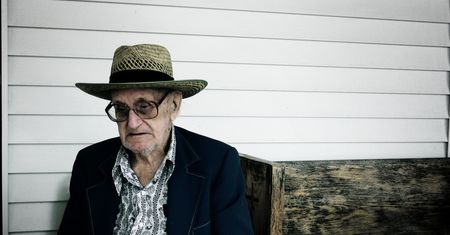 Choroba Alzheimera: przewodnik opiekuna (prezentacja edukacyjna)