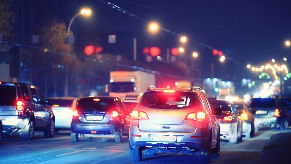 Na razie obowiązkowe wyposażenie auta osobowego obejmuje zaledwie 3 systemy