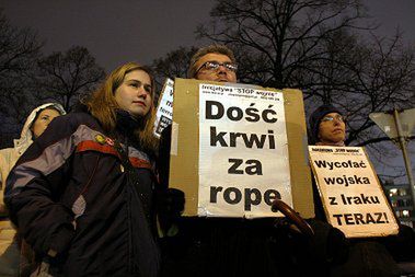Pikieta "Stop wojnie" przed Sejmem