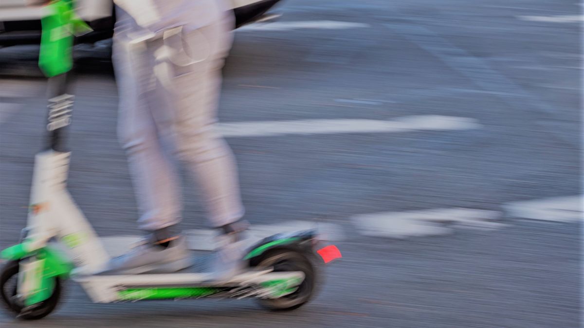 E-scooter Dangerous speed in the city