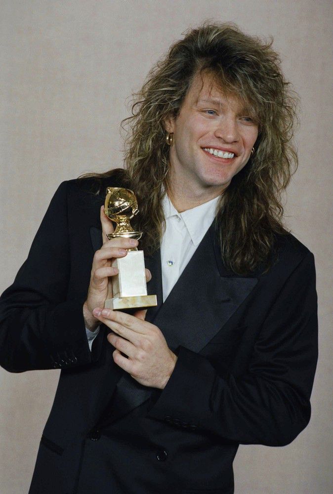 Jon Bon Jovi siwy jak gołąbek. 57-latek nadal ma rzesze fanek