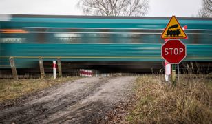 Warmińsko-mazurskie: pociąg śmiertelnie potrącił kobietę