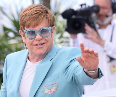 Elton John z najwyższym odznaczeniem państwowym. Uhonorował go Macron