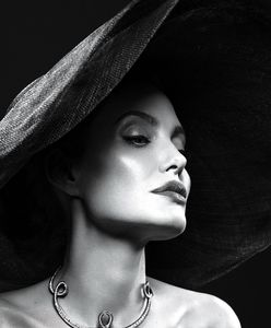 Angelina Jolie przerywa milczenie