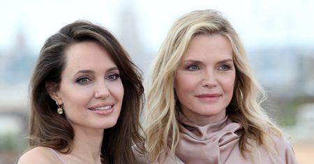 Angelina Jolie i Michelle Pfeiffer razem? Tabloidy tropią sensację