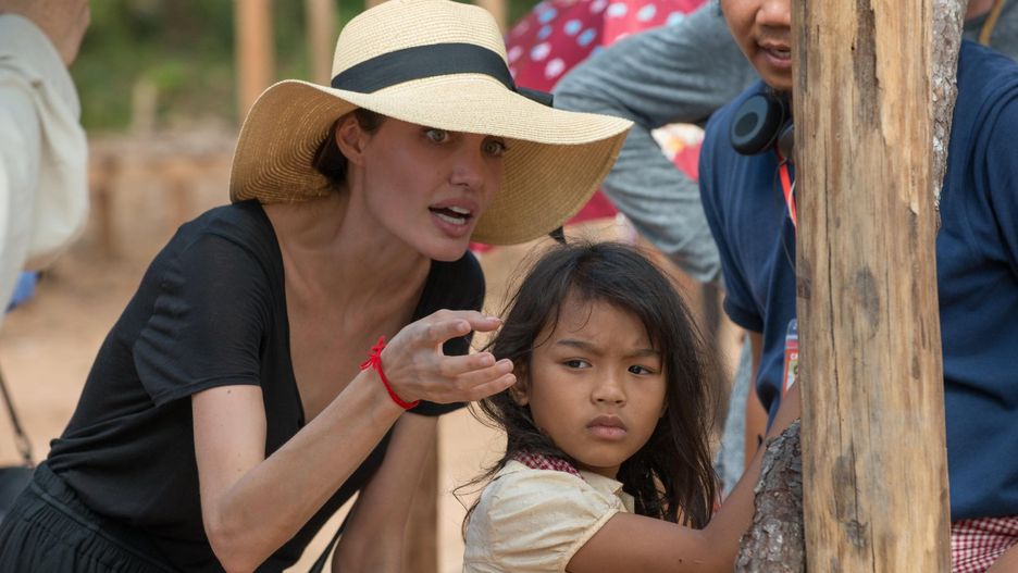 Angelina Jolie na planie filmu "Najpierw zabili mojego ojca"