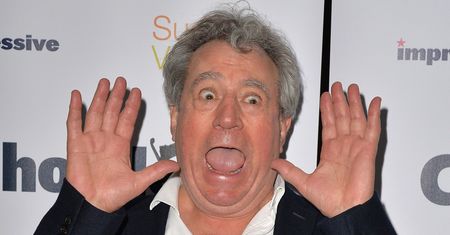 Terry Jones z Monty Pythona ma postępującą demencję. Prawie nie mówi