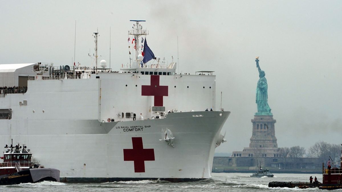 Statek szpitalny przypłynął do Nowego Jorku