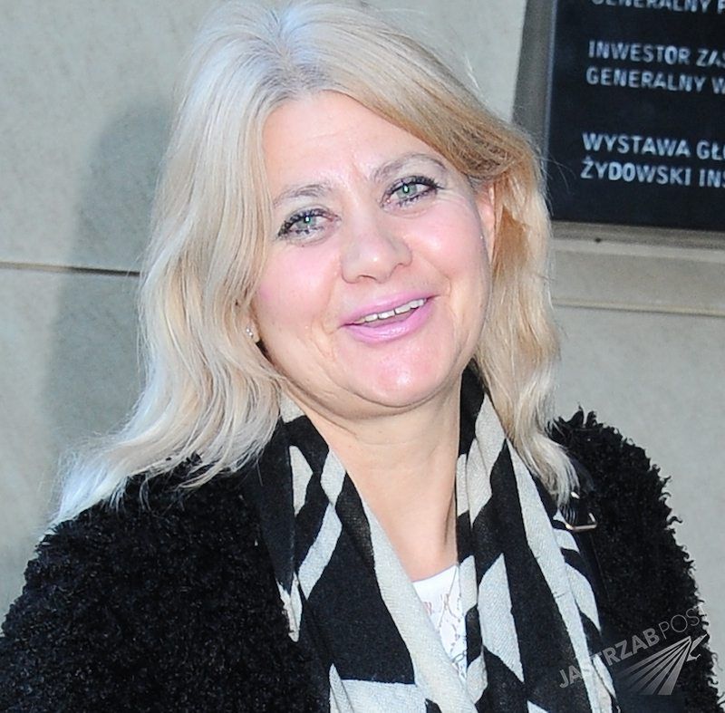 Izabela Kisio-Skorupa w czarnej stylizacji. Mama Oli Kisio zmiania styl
