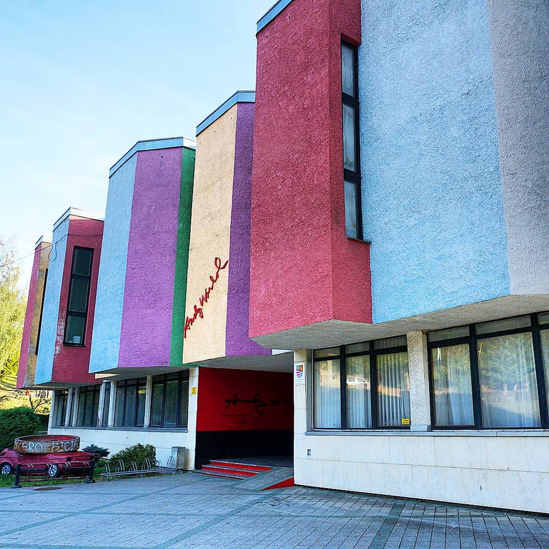 Muzeum Sztuki Nowoczesnej Andy'ego Warhola w Medzilaborcach na Słowacji 
