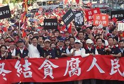 Wielotysięczna demonstracja przeciwko prezydentowi