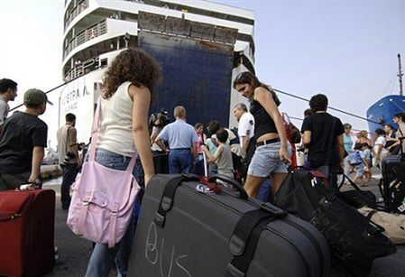 Trwa ewakuacja obcokrajowców z Libanu