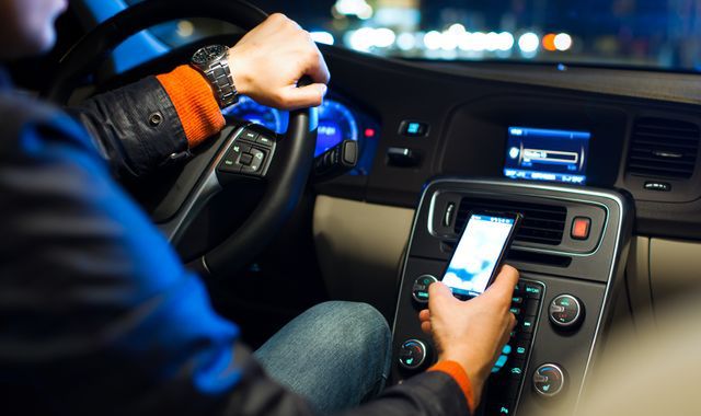 Stany Zjednoczone: Chcą sprawdzać, czy kierowca przed wypadkiem korzystał z telefonu