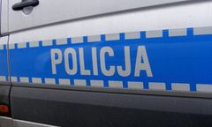 Wólka Mlądzka. Zderzenie dwóch pojazdów, jedna osoba uwięziona w aucie