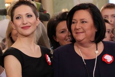 Gwiazdy robią kotyliony z prezydentem!