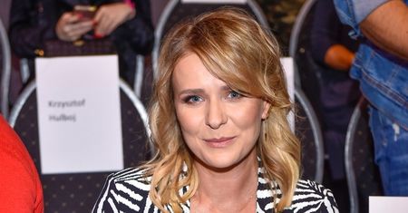 Aneta Zając z dekoltem do pępka. Odważne zdjęcie
