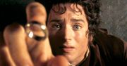 Elijah Wood 20 lat temu zagrał we "Władcy pierścieni". Od tego czasu został ojcem i zmienił wizerunek