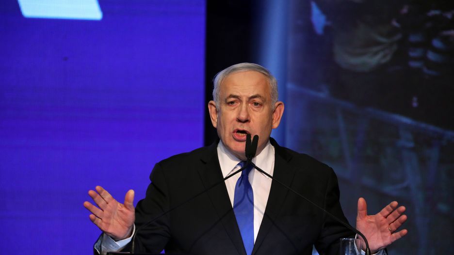 Benjamin Netanjahu obiecywał swoim potencjalnym wyborcom: "Dam wam stabilizację" - przypomina niemiecka prasa