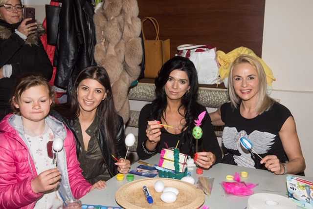Aleksandra Wróbel, Kasia Vu Manh, Kamila Porczyk