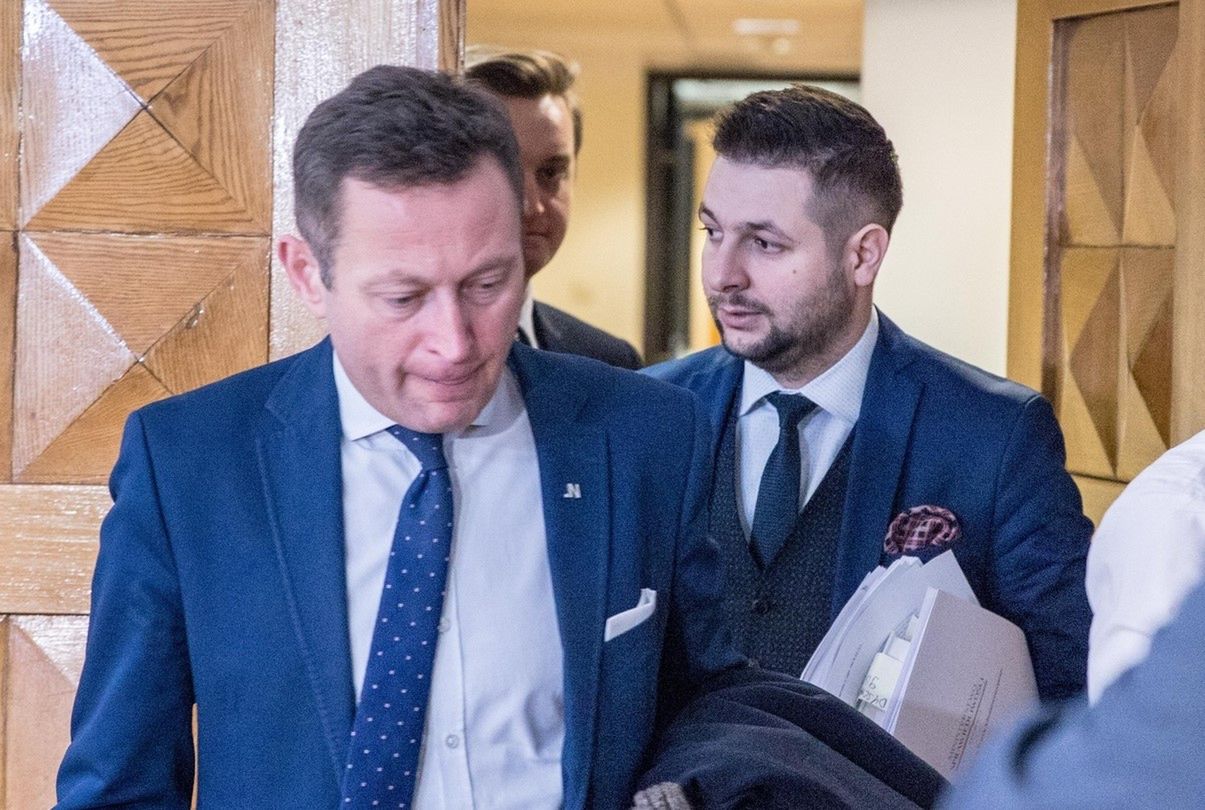 Paweł Rabiej i Patryk Jaki podczas obrad Komisji do spraw reprywatyzacji nieruchomości warszawskich