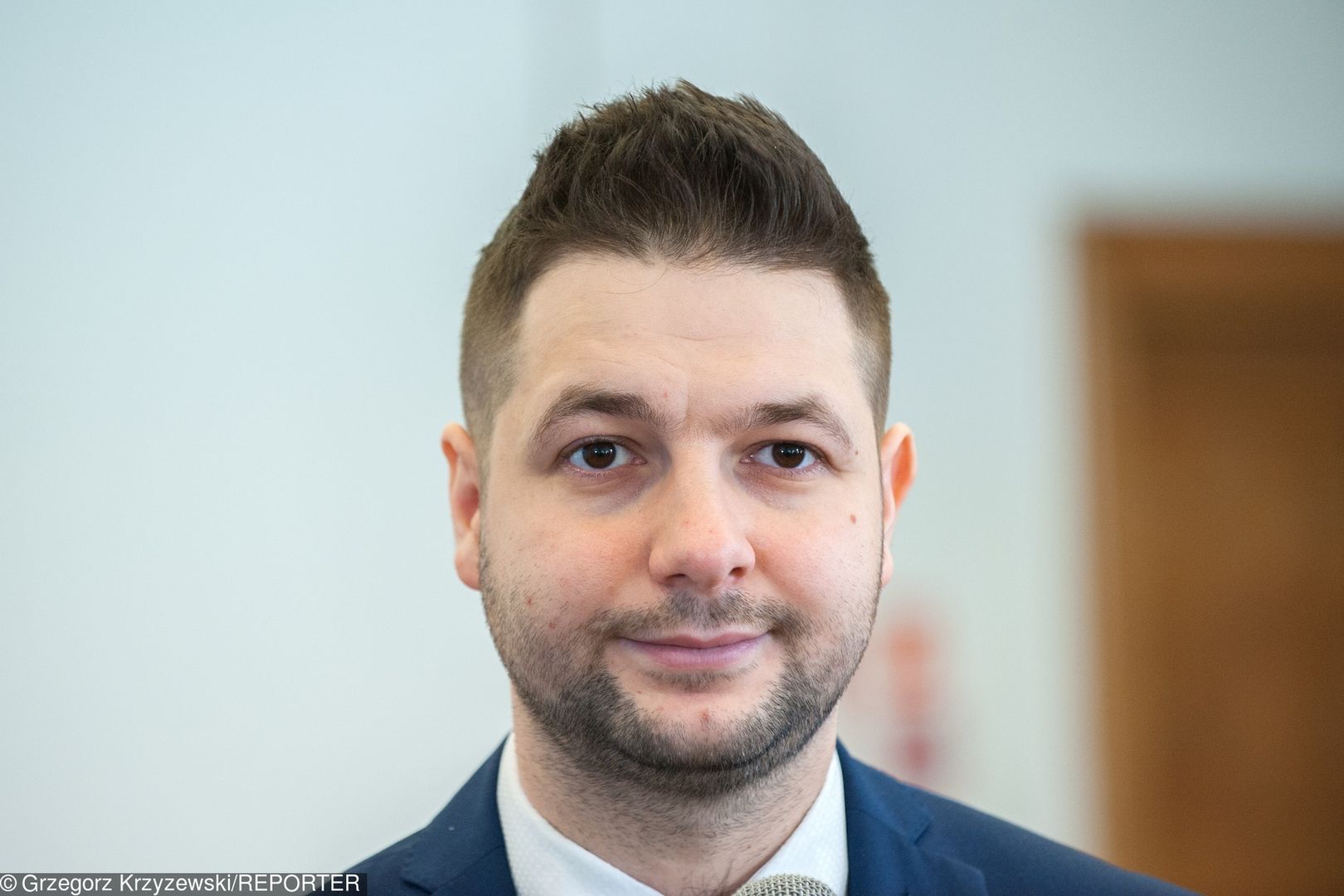 Wiceminister Patryk Jaki już wydał swoją nagrodę. "Zgodnie z obietnicą"