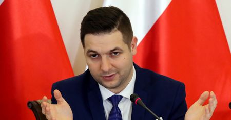 Patryk Jaki o rzeczniku prezydenta: człowiek od "PR-u"