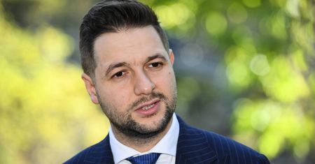 Coraz bliżej do wyborów. Briefing z Patrykiem Jakim