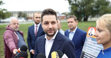 "Listy wstydu PiS". PO uderza w Patryka Jakiego i jego ludzi startujących w wyborach samorządowych