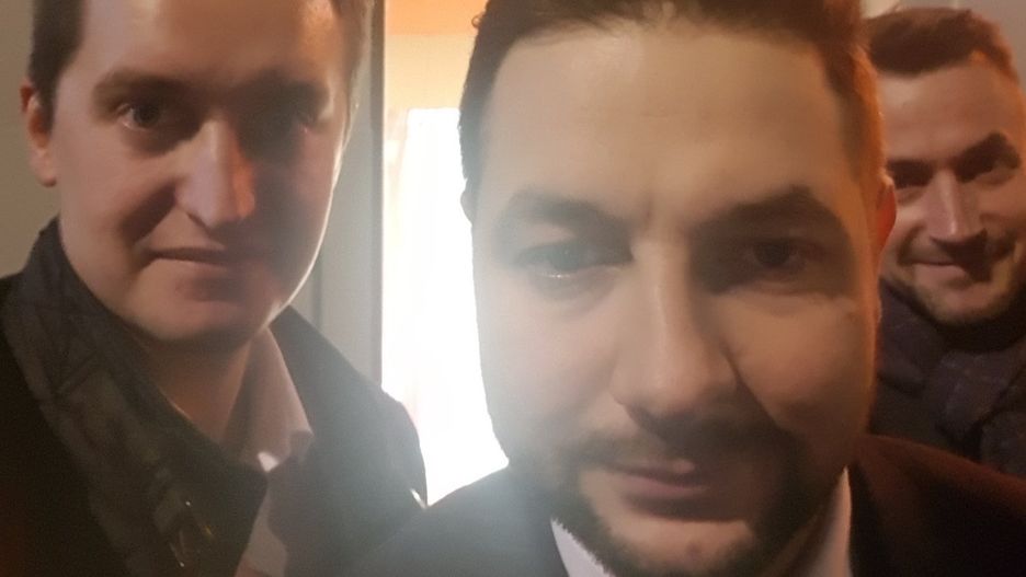 Patryk Jaki (na zdjęciu) i Rafał Trzaskowski walczą o wygraną w Warszawie do ostatnich chwil.