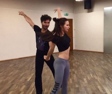 Natalia Szroeder w zmysłowej sambie na treningu "Tańca z gwiazdami". Wiedzieliście, że ma taką figurę?