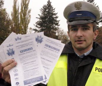Opolska policja ostrzega kierowców po polsku i niemiecku