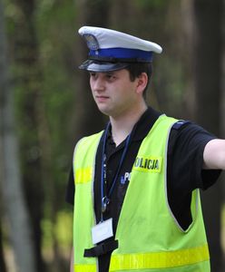 Czołowe zderzenie autobusu miejskiego z dostawczakiem. Nie żyje jedna osoba