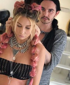 Rozenek założyła top ledwie zasłaniający piersi, a panie dulskie ją krytykują. Synowie powinni być dumni z takiej mamy