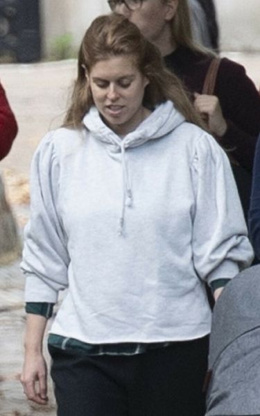 EXCLUSIVE: * NO UK, Germany, Austria, Swiss, Australia Or NZ *   Princess Beatrice and husband Edo Mapelli Mozzi take their 3 week old baby daughter Sienna Mapelli Mozzi for a walk with Edo???s mother Nikki Williams-Ellis and stepfather David Williams-Ellis . The new parents who looked in need of some sleep strolled in the sunny capital with their baby in the pram. Princess Beatrice was make up free for her outing and dressed casually after previous only sharing foot prints of her baby daughter.    Pictured: Princess Beatrice,Edo Mapelli Mozzi      World Rights, No Australia Rights, No Austria Rights, No Germany Rights, No New Zealand Rights, No Switzerland Rights, No United Kingdom Rights