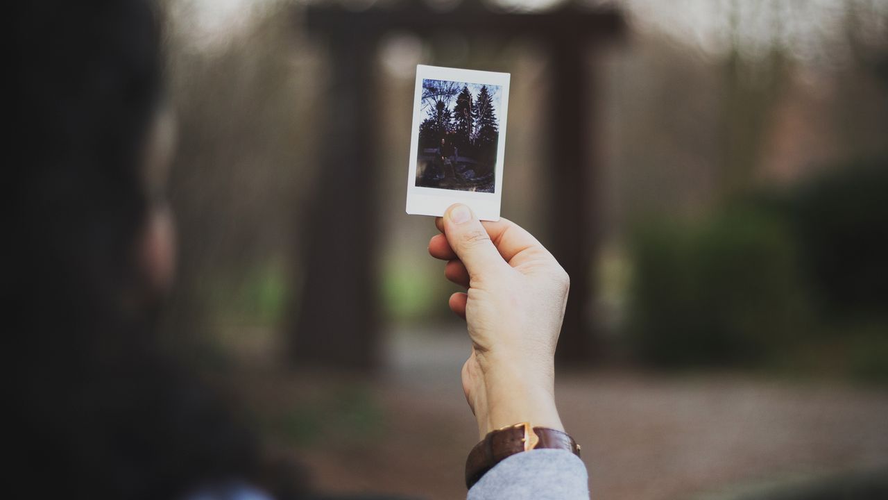 Aparaty do fotografii natychmiastowej. Świetna zabawa z nutą nostalgii