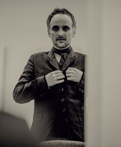 Musiało minąć sporo czasu, by Artur Rojek znów pokazał liryczne oblicze. "Zawsze taki byłem. Zawsze byłem romantyczny"