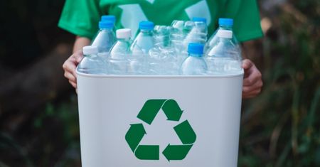 Tworzywa sztuczne redukują emisję gazów cieplarnianych