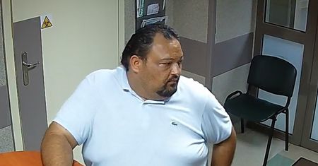 Poznań: agresywny pacjent zaatakował ratownika. Policja wyznaczyła nagrodę za jego wskazanie