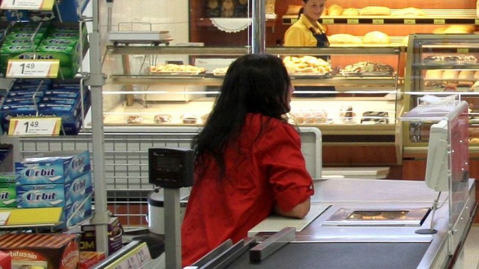 Pracownikom 20 Biedronek w kraju na jeden dzień nałożono specjalne czujniki rejestrujące, jak ciężko pracują. 