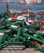 Ponad miliard dolarów strat po przejściu "Cykady"