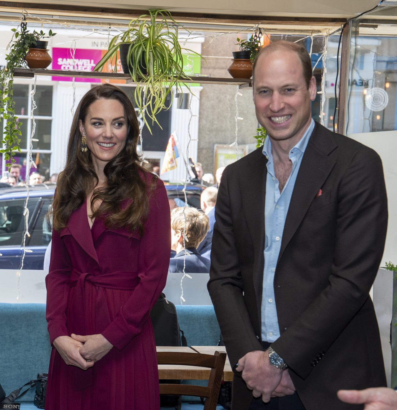 Kate i William w hinduskiej restauracji w Birmingham