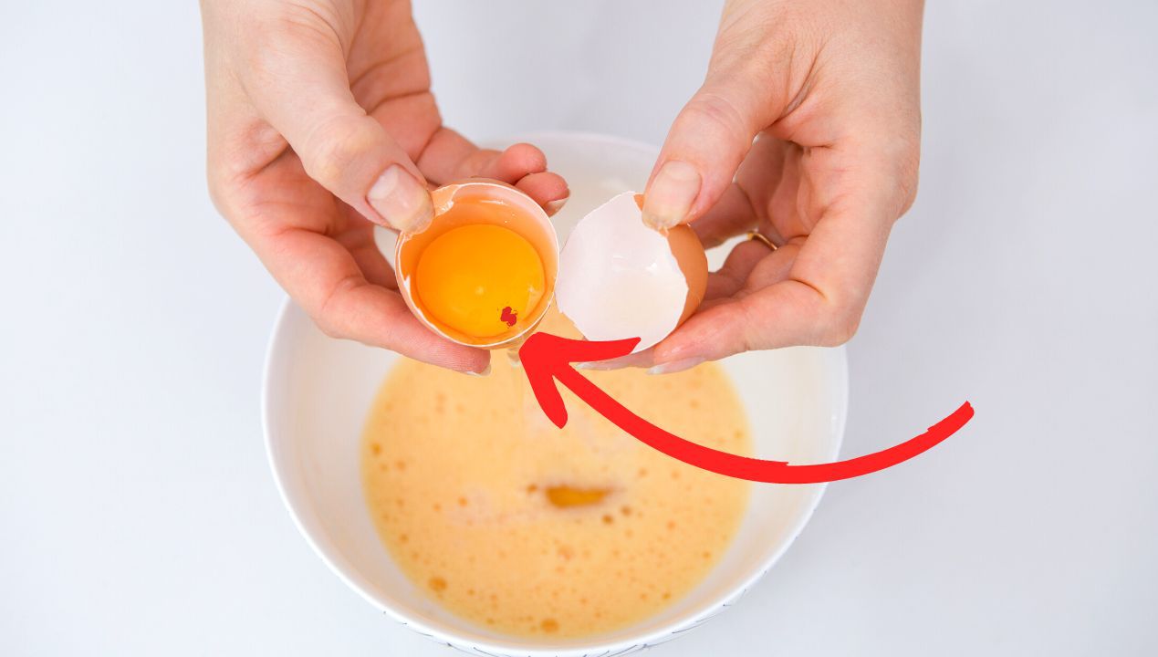 Oto co oznacza czerwona plamka w jajku. Tego mogłeś nie wiedzieć