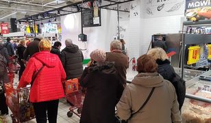 Pokazaliśmy, jak sprzedawane są karpie. Jest oficjalne stanowisko sieci Carrefour