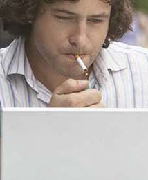 Czy szef powinien płacić za niepalenie?