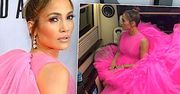 Mamy stylizację 2018 roku! Jennifer Lopez w różowej sukni ledwo weszła na czerwony dywan, ale wyglądała obłędnie!