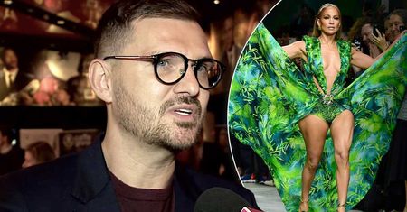 Maciej Zień ocenił powrót Jennifer Lopez w sukni Versace sprzed 19 lat! "Wyglądała jeszcze lepiej" [WIDEO]