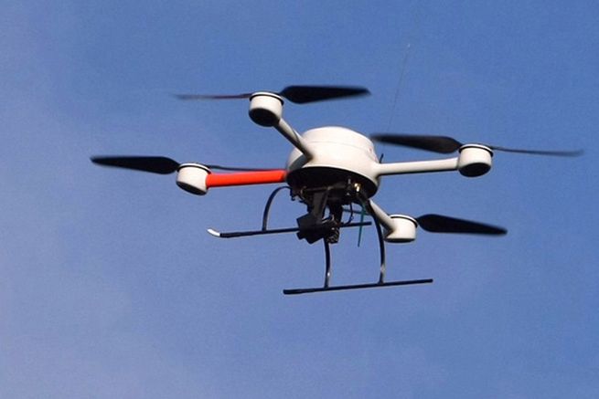 Dziennikarz Al-Dżaziry ukarany za lot drona w Paryżu