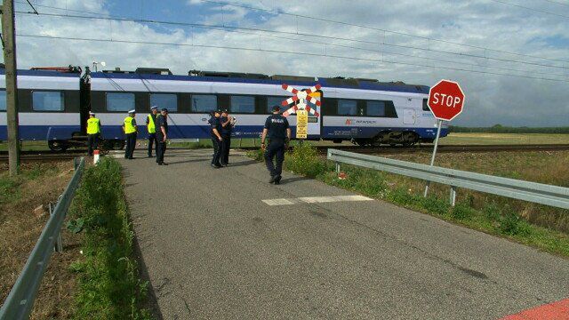 Matka i dwoje dzieci zginęli na przejeździe kolejowym