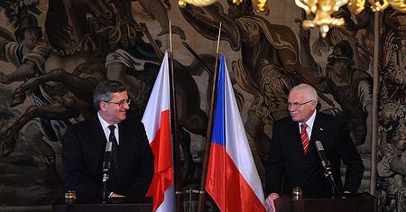 "Politycy szukają tego, co ich różni, a nie tego, co łączy"